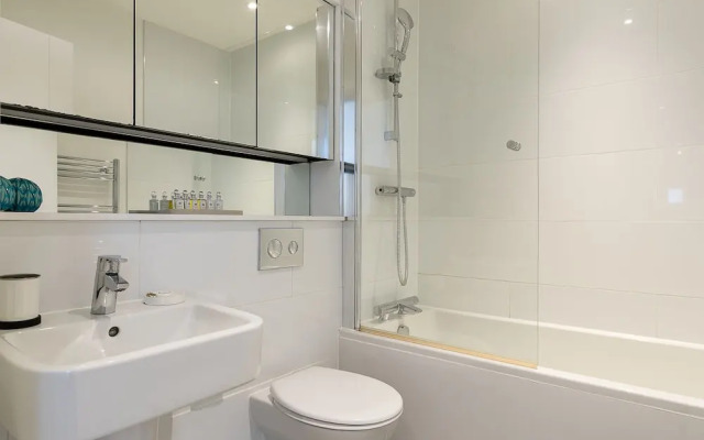 Huge Garden 3-bedroom Modern Apartments in Camden