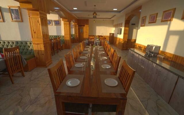 Valley View Hotel & Restaurant