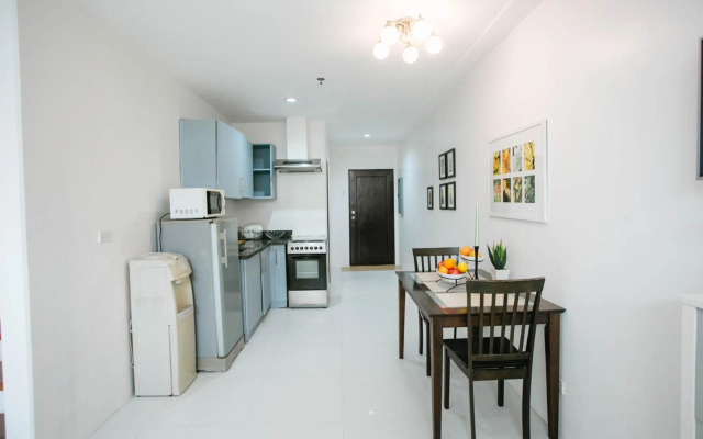 Diamond Suites and Residences