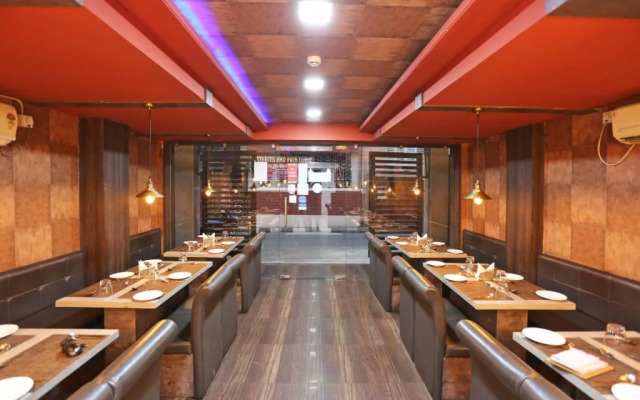 Hotel Myra By OYO Rooms