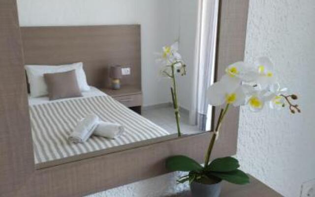 Lena Apartments