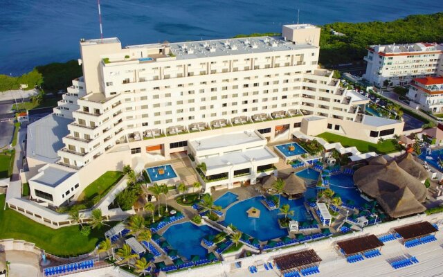 Club Royal Solaris Cancun - Premier All Inclusive