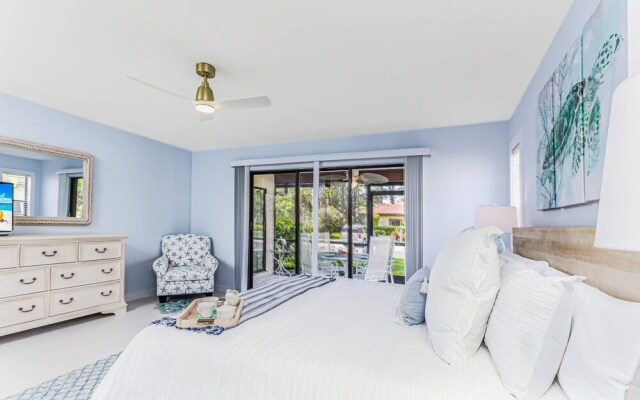 Yellow Pine Duplex Close to Pool & Tennis