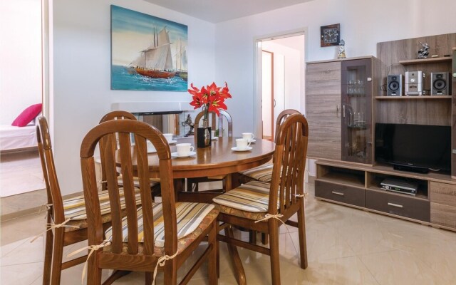 Nice Home in Sevid With 6 Bedrooms and Outdoor Swimming Pool
