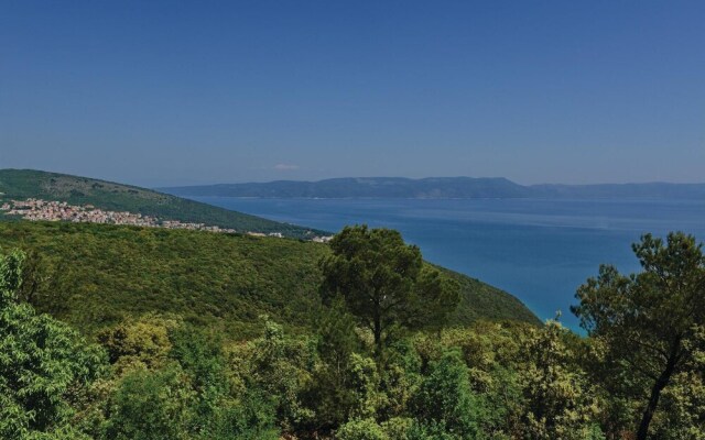 Awesome Apartment in Gondolici With 1 Bedrooms