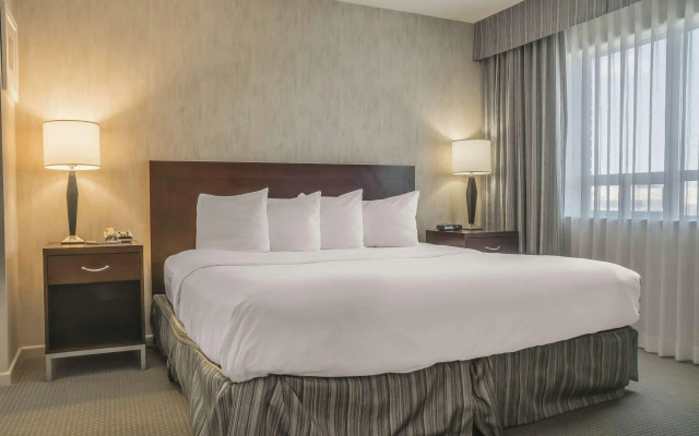 Comfort Suites London