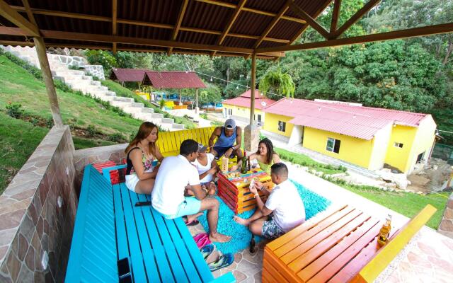 Chunuu Hostal y Glamping Minca - Hostel