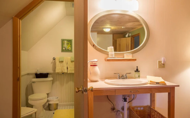 The Cottonwood Inn B&B