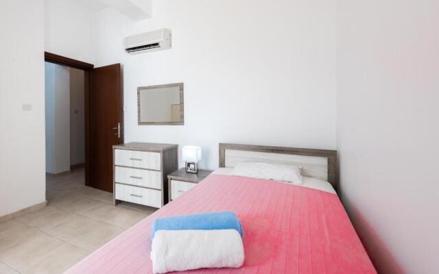 Laguna Sunrise by Ezoria Holiday Rentals