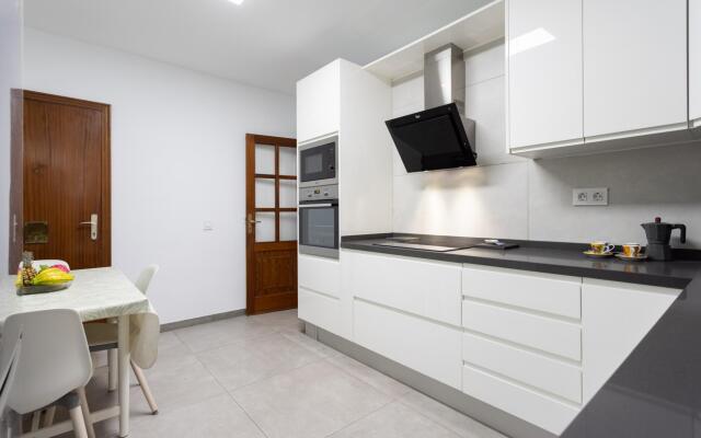 Home2Book Stylish & Roomy Santa Cruz City Center