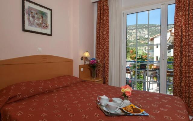 Hotel Tolo