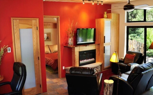 Taos Rio Eco Dwelling  Taos, New Mexico