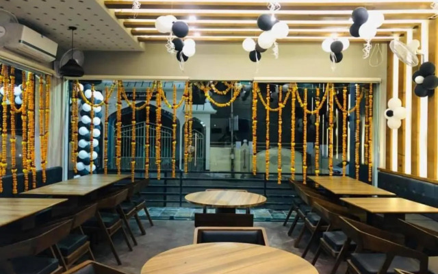 HV Beach Hotel