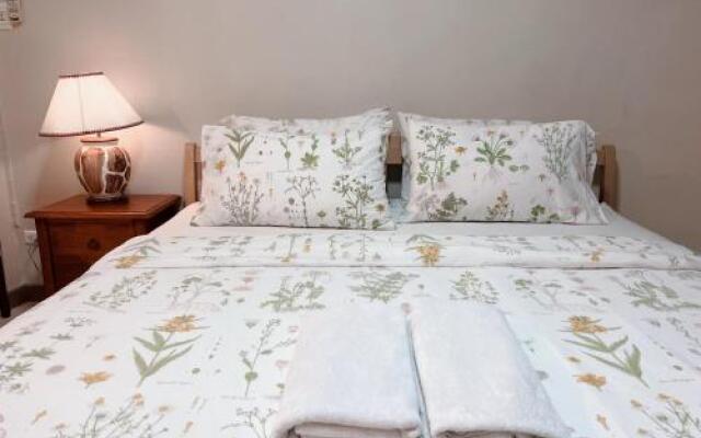Arada Boutique Place