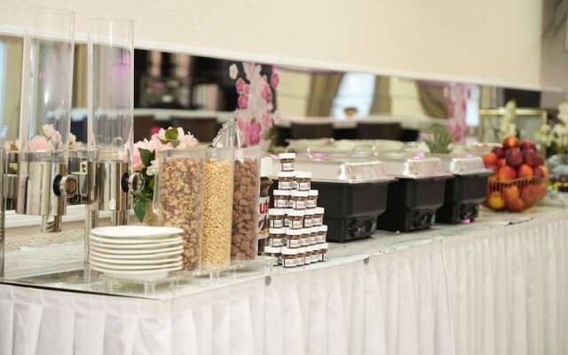 SN Hotel and Restaurant