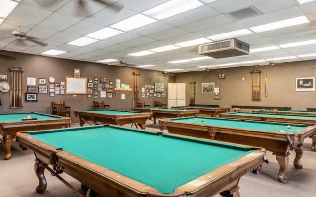 Voyager Resort Inn