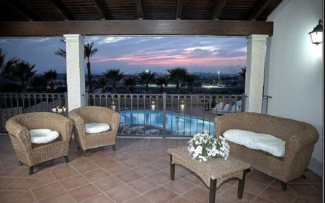 Villa Egadi con Piscina e Campo da Tennis