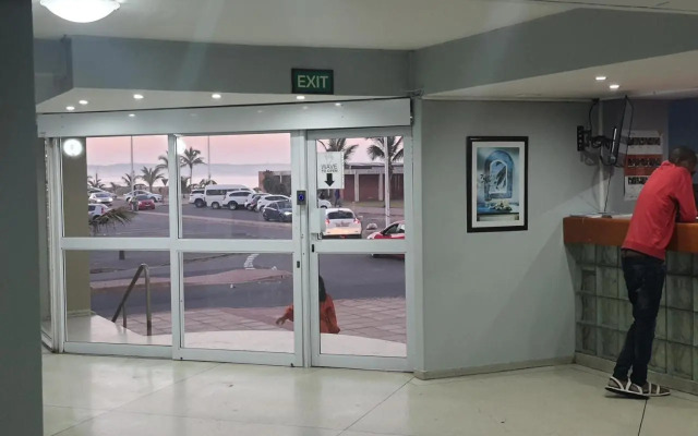 DURBAN BEACHFRONT - Tenbury 903