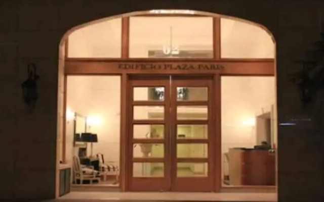 Plaza Paris Amistar