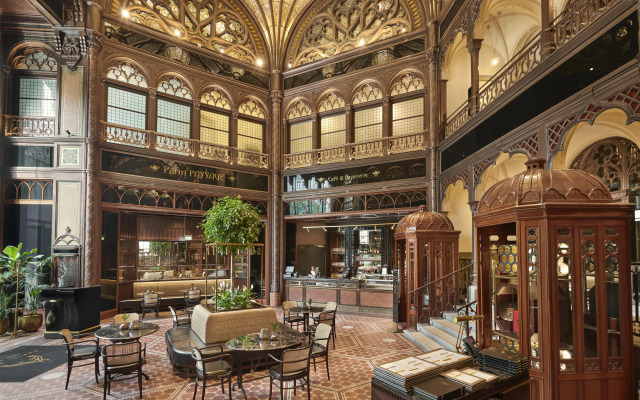 Párisi Udvar Hotel Budapest, part of Hyatt