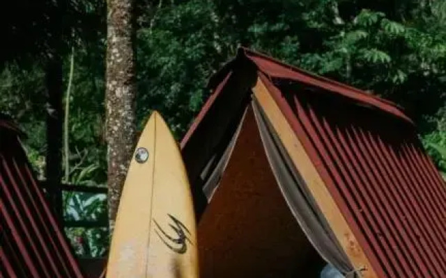 Caipira's Surf Hostel