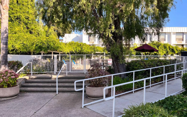 Motel 6 Belmont, CA - San Francisco - Redwood City
