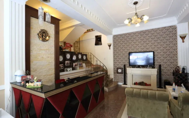 E Moh Hotel