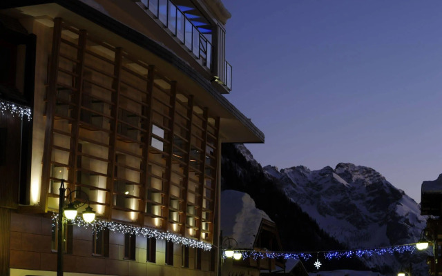 Majestic Mountain Charme Hotel