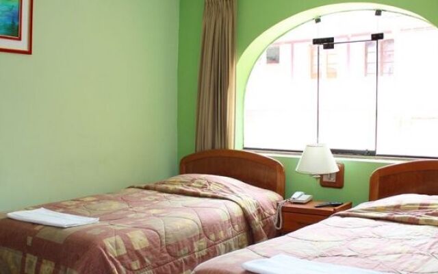 Premier Plaza Hotel