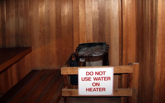 Adelaide Central Apartment - 3Br, 2Bath & Carpark