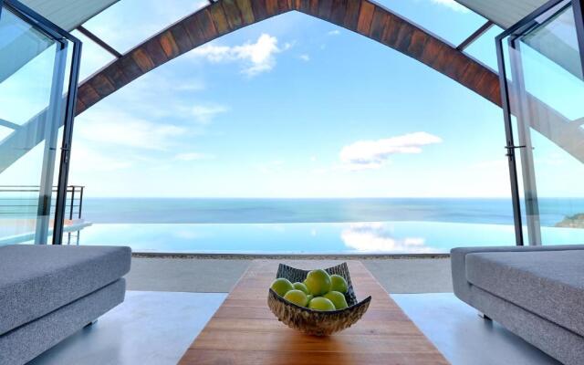 Villa Moonshadow