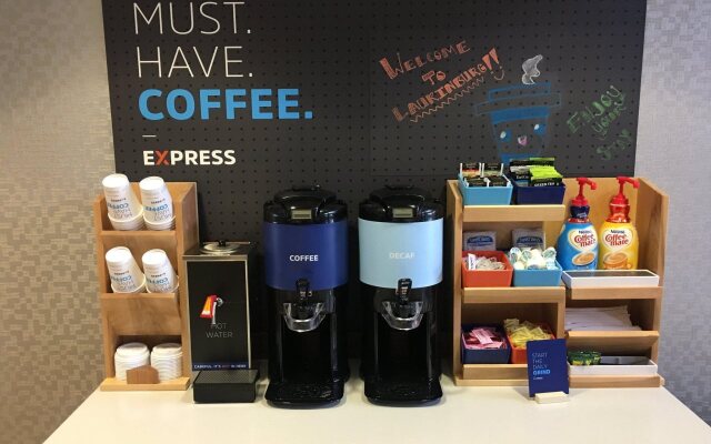 Holiday Inn Express Hotel & Suites Laurinburg by IHG