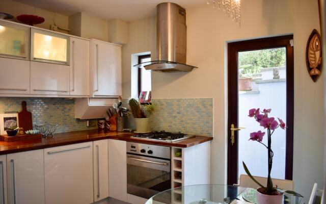 Central 2 Bedroom Dublin Home