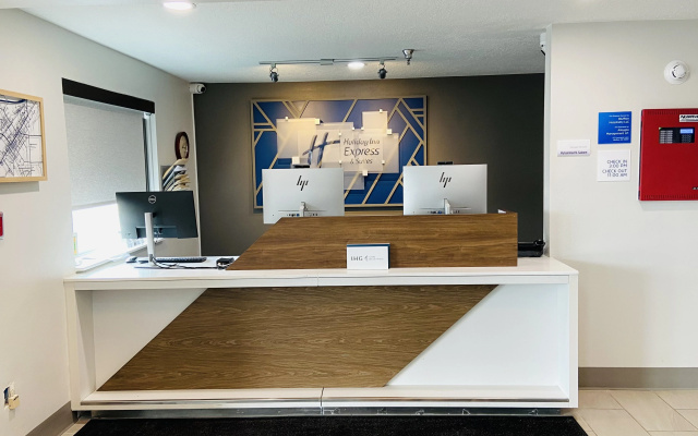 Holiday Inn Express Bluffton Inn And Suites by IHG