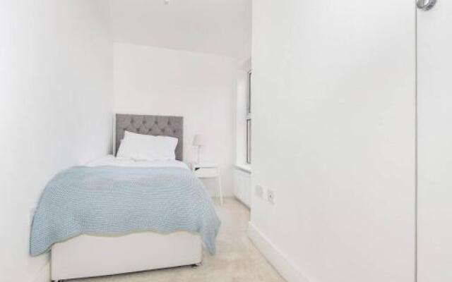 Denham Road #Dr5Bed3