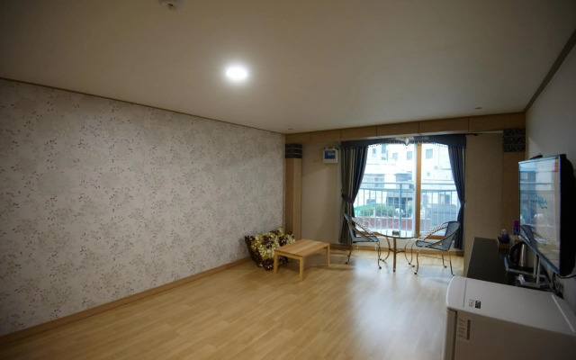 Dorcas Tourist Hostel