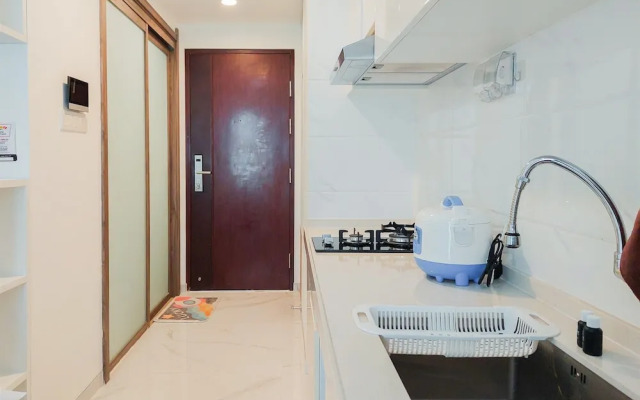 Cozy Living And Tidy Studio Sky House Bsd Apartment