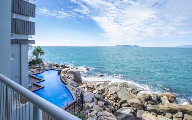1 Bright Point Apartment 4303
