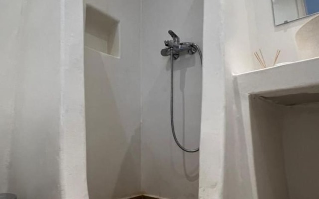 Charming Apartment in Ano Mera