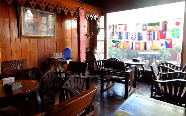 Auntie's Coffee Guesthouse