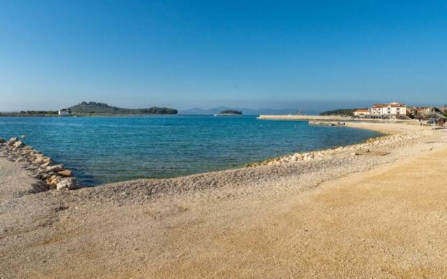 Tanja - 200m to the Beach - A1