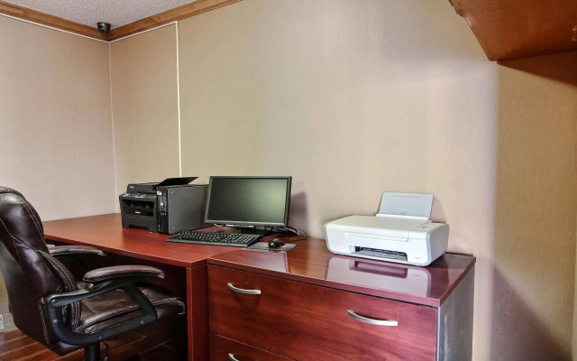 Quality Inn Hall of Fame