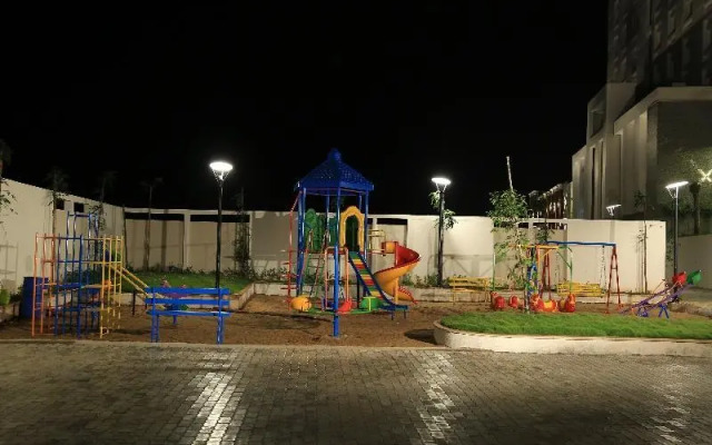 Dhanalakshmi Srinivasan Hotel