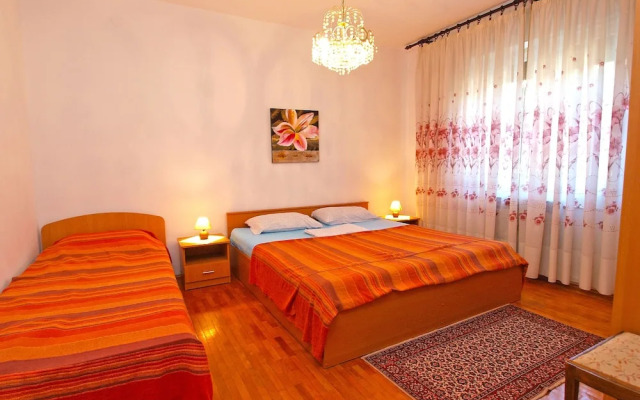 Apartments Vladislava 906