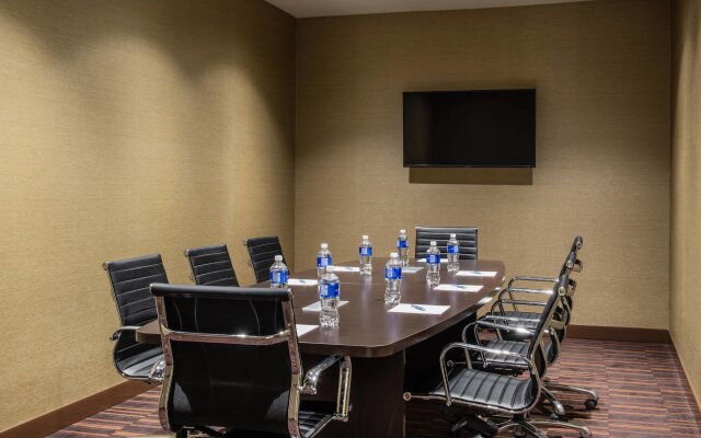 Four Points by Sheraton Grande Prairie