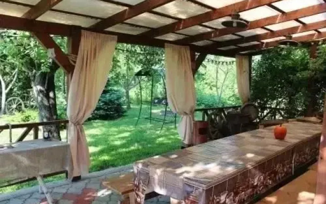 Olizarov Stav Country House