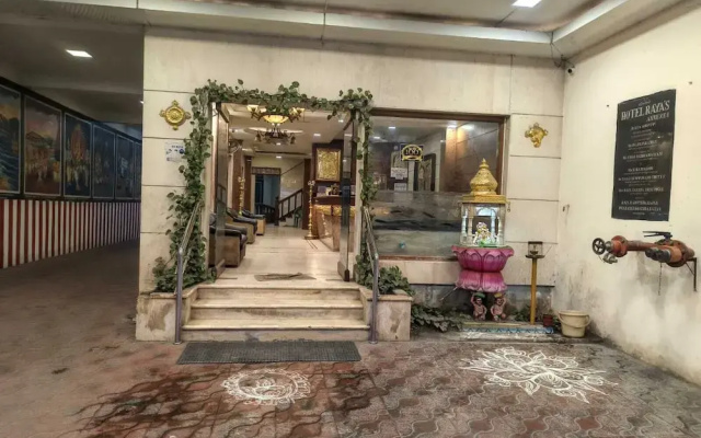 Hotel Raya's Annexe 1