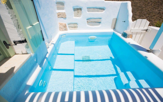 Tholaria Boutique Hotel