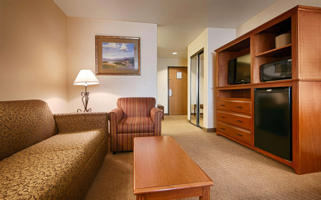 Best Western Territorial Inn & Suites
