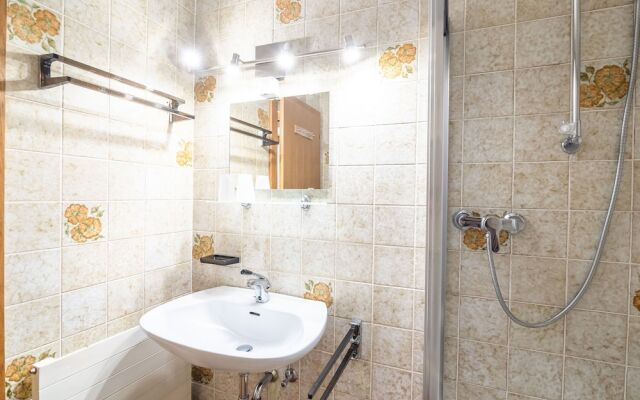 Modern Apartment in Hopfgarten im Brixental With Sauna